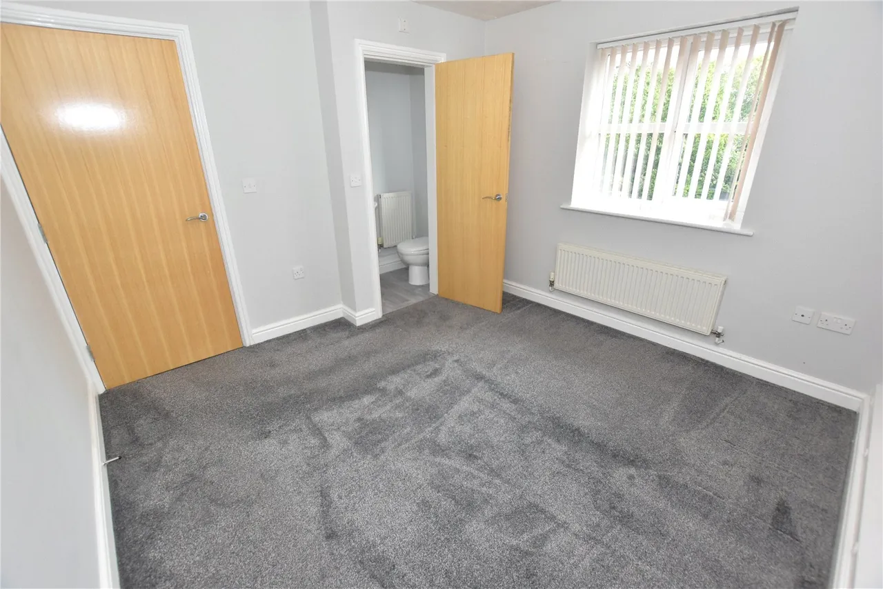 Ladybower Close, Upton, CH49, photo 7