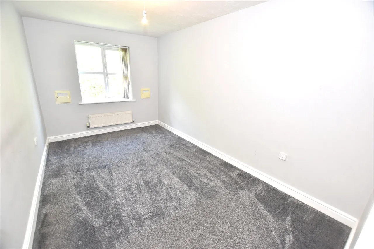 Ladybower Close, Upton, CH49, photo 10