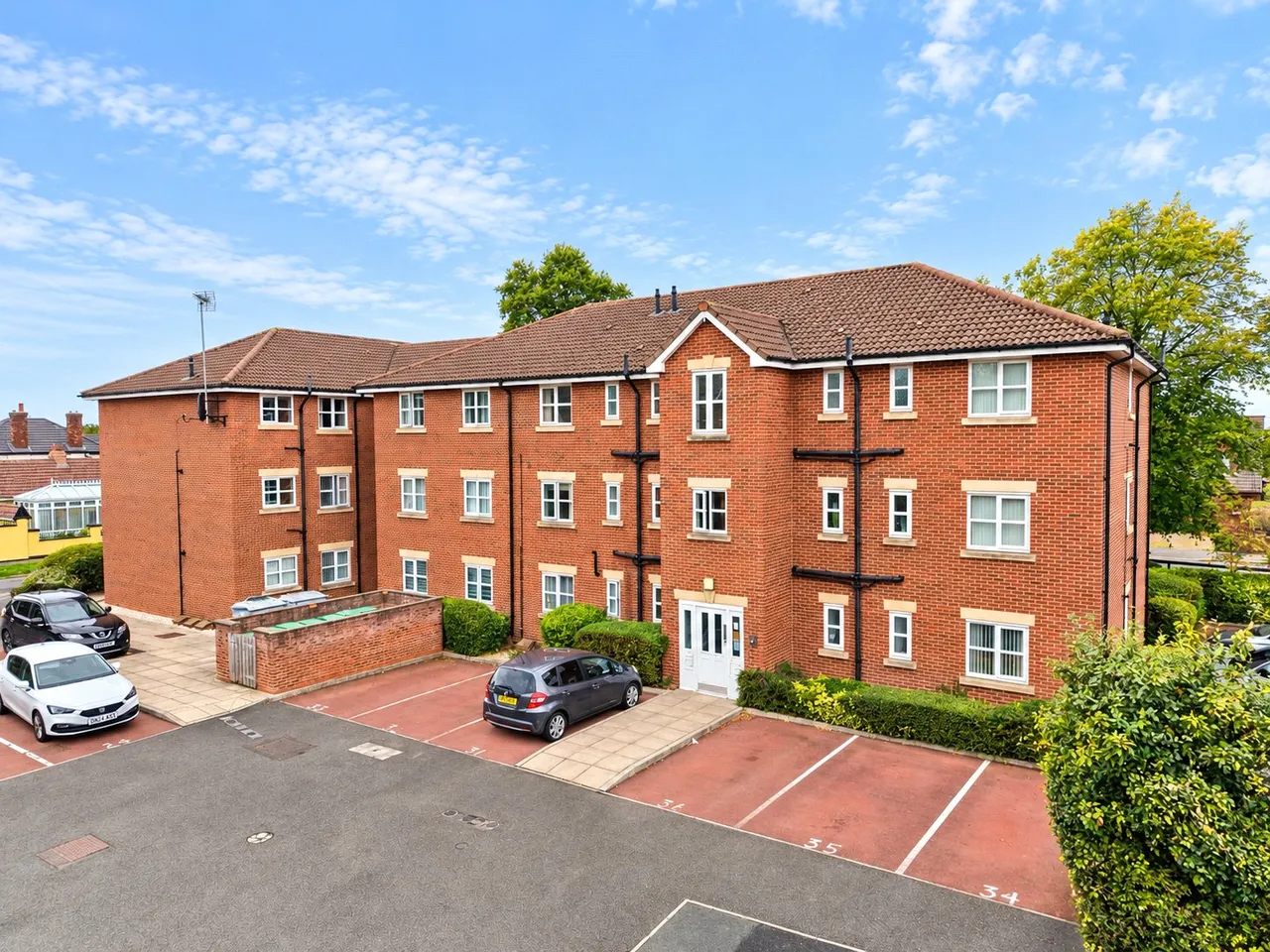 Ladybower Close, Upton, CH49, photo 8