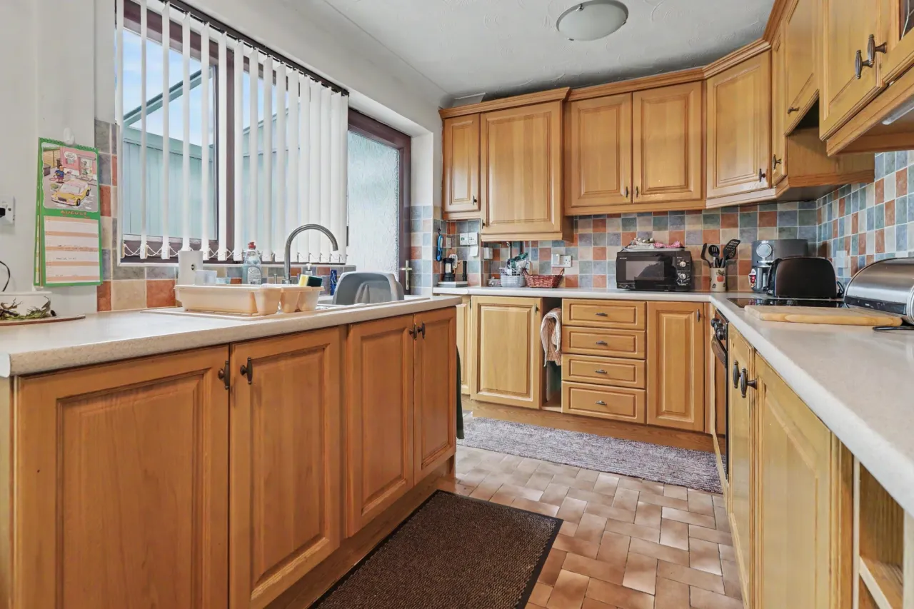 Larkin Avenue, Stoke-On-Trent, photo 14