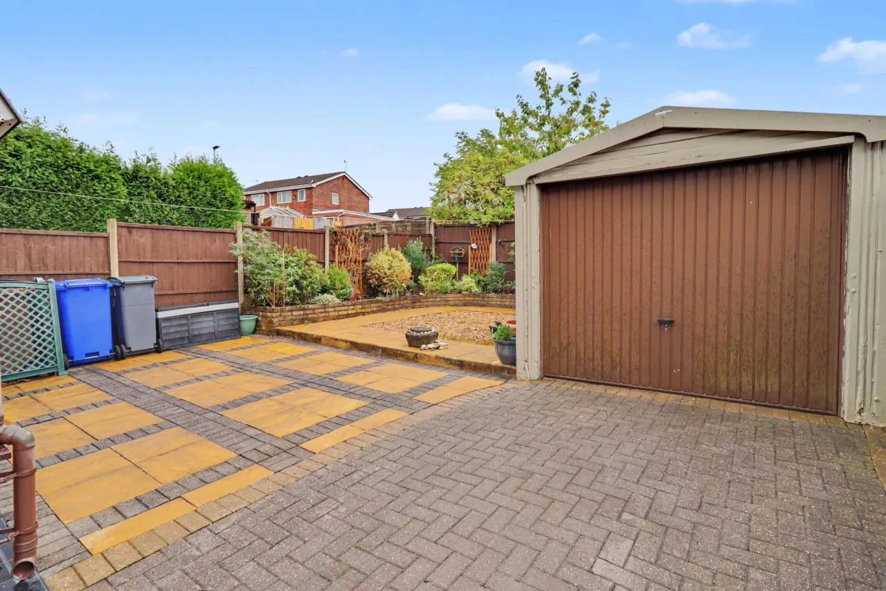 Larkin Avenue, Stoke-On-Trent, photo 4