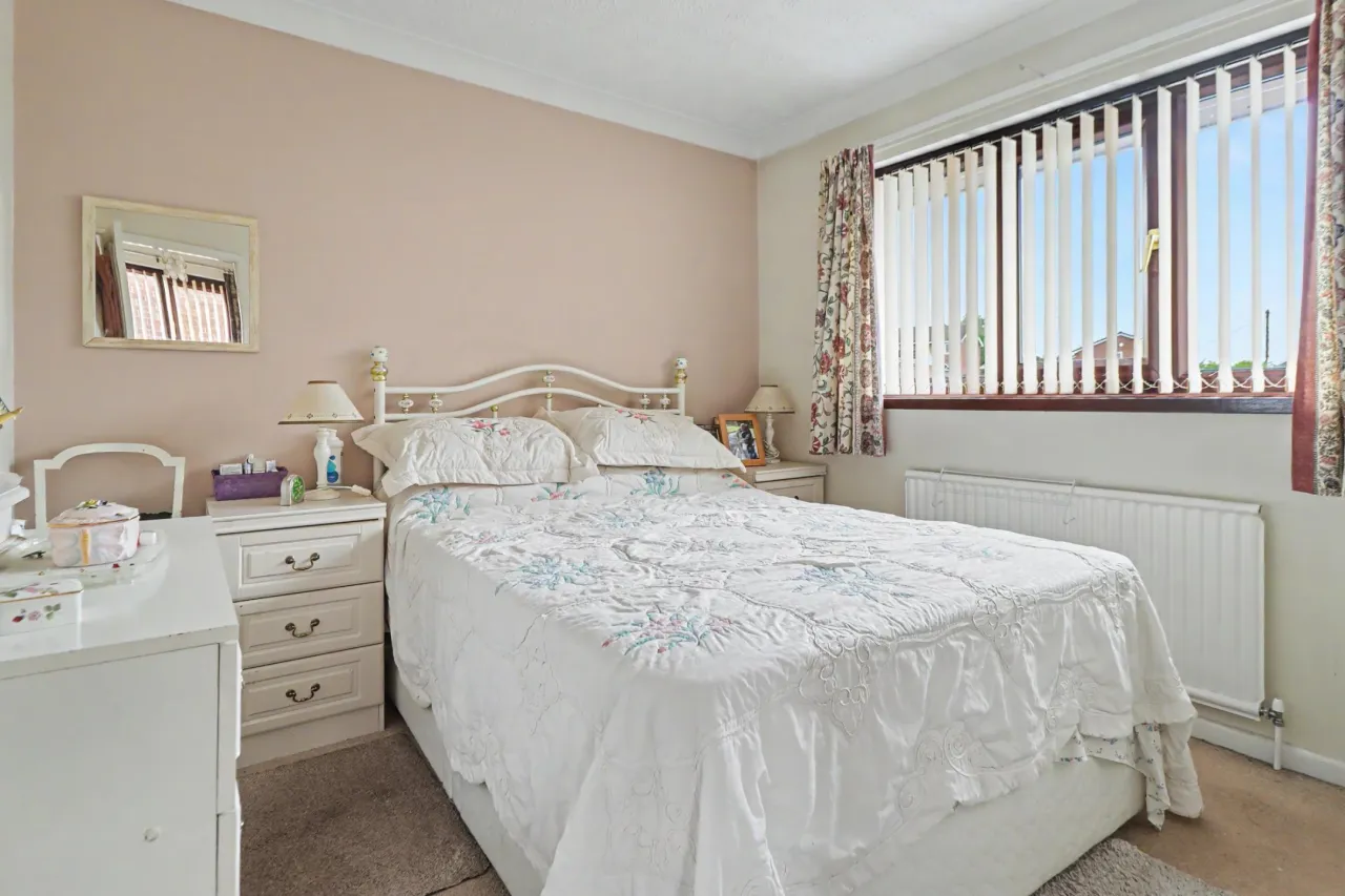 Larkin Avenue, Stoke-On-Trent, photo 9