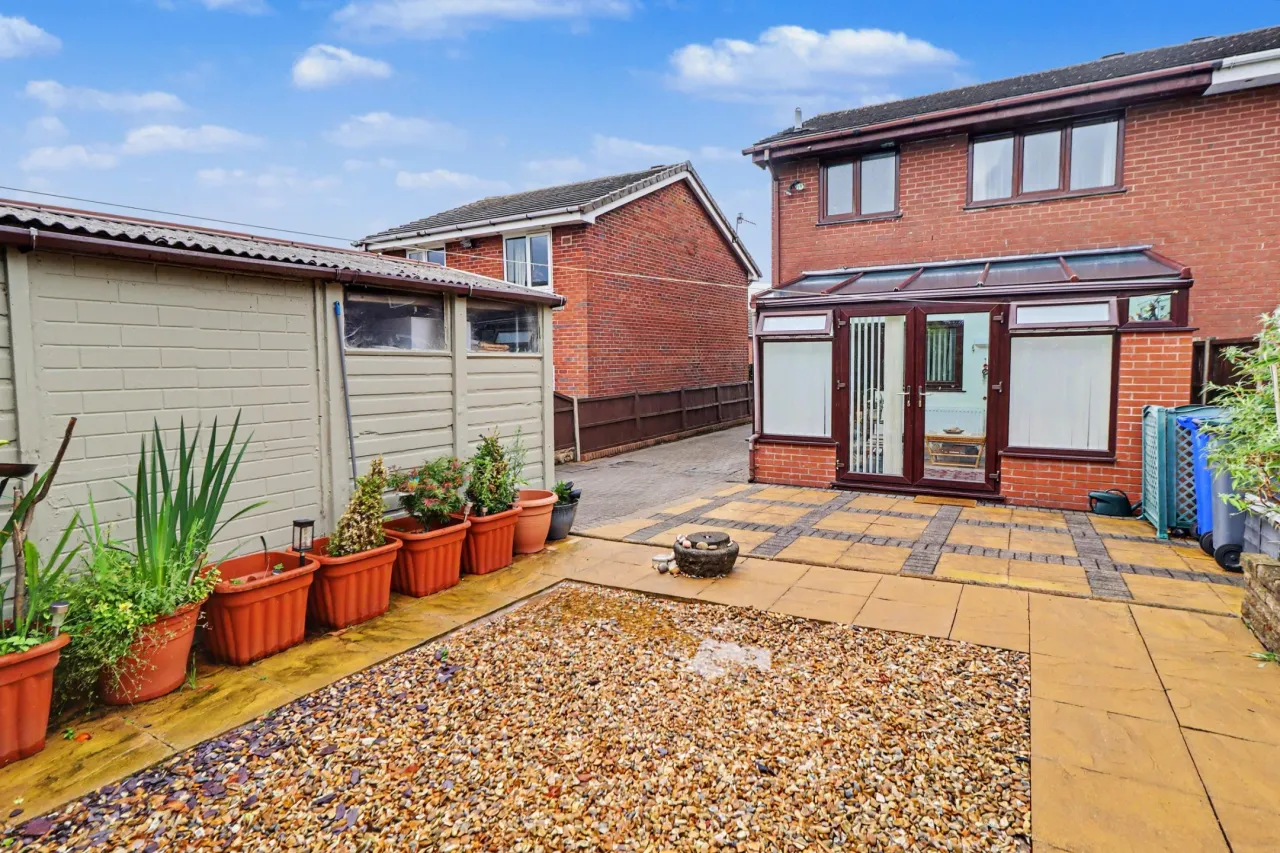Larkin Avenue, Stoke-On-Trent, photo 6