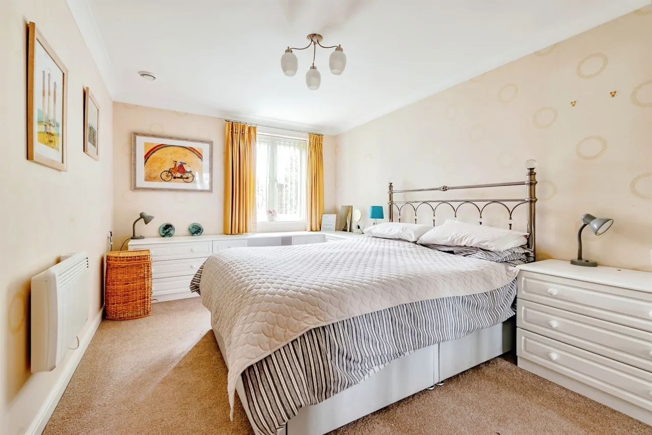 Linkfield Lane, Redhill, photo 11