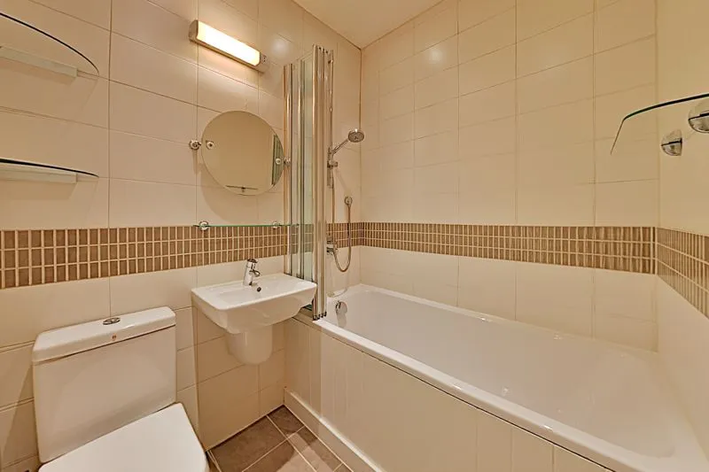East Street Bookham, Leatherhead KT23 4QU, photo 8