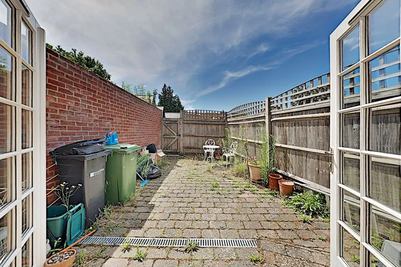East Street Bookham, Leatherhead KT23 4QU, photo 9