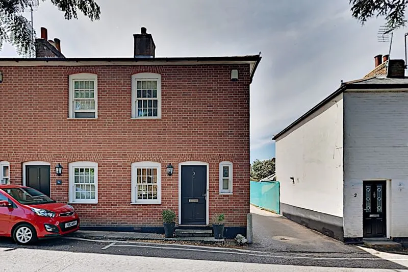 East Street Bookham, Leatherhead KT23 4QU, photo 11