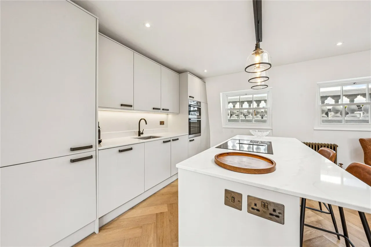 Ledbury Road, London, W11, photo 4