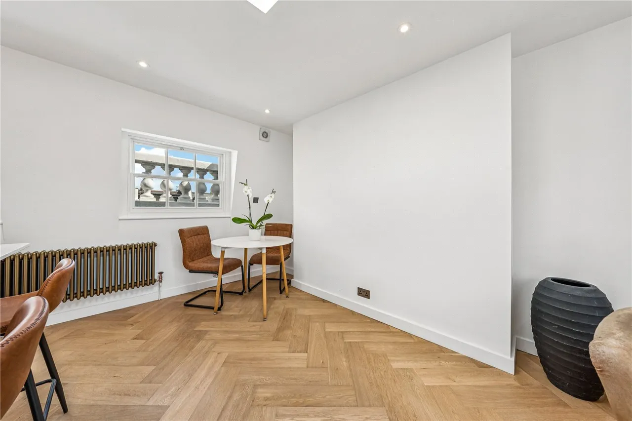 Ledbury Road, London, W11, photo 3