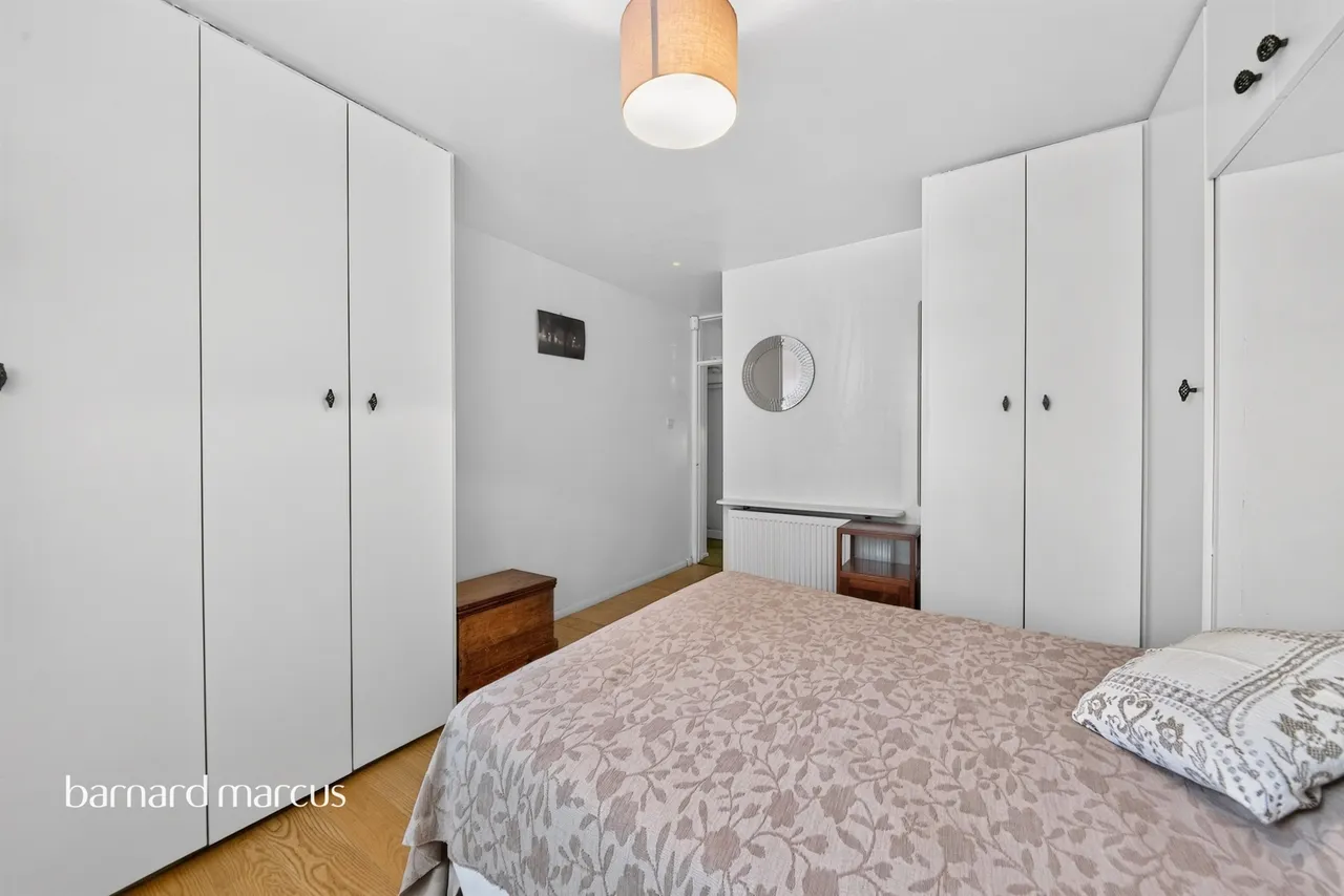 Palmerston Road, London, photo 11