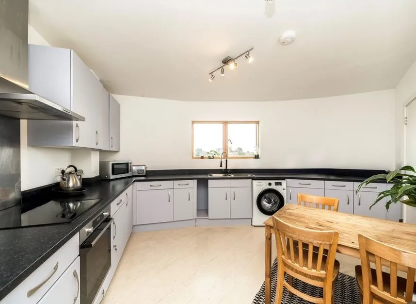 Ladywell Road, Lewisham, SE13, photo 2