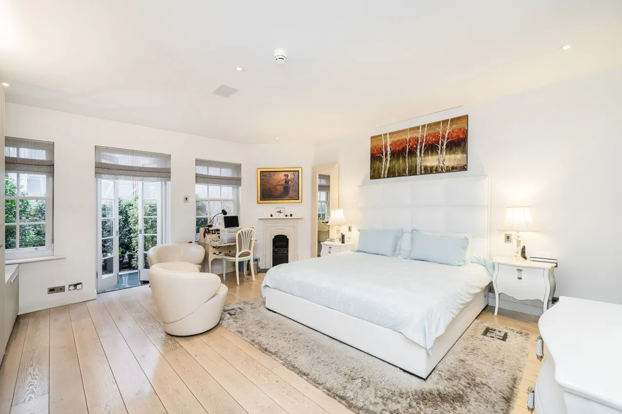 Balfour Mews, Mayfair, W1K, photo 2