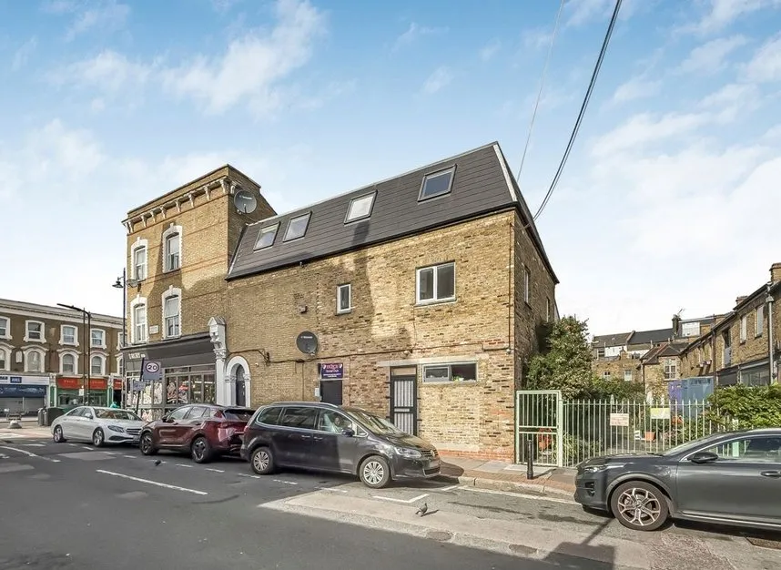 1 bed flat to rent, Stoke Newington Road, N16