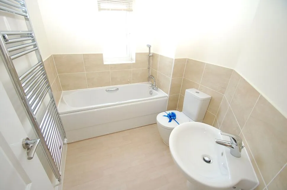 Hillfield Road, Oundle, PE8, photo 6