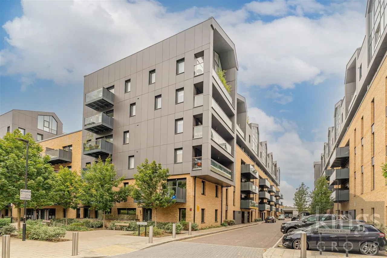 Hoffmans Road, London, photo 17