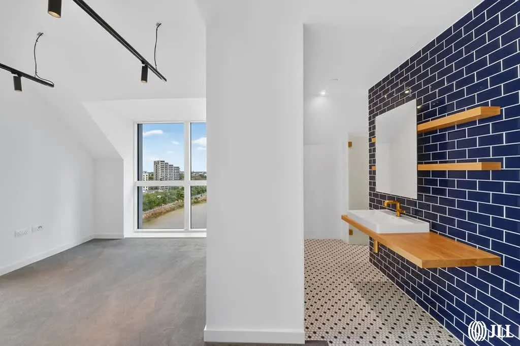 3 bed flat for sale, Goodluck Hope London, E14