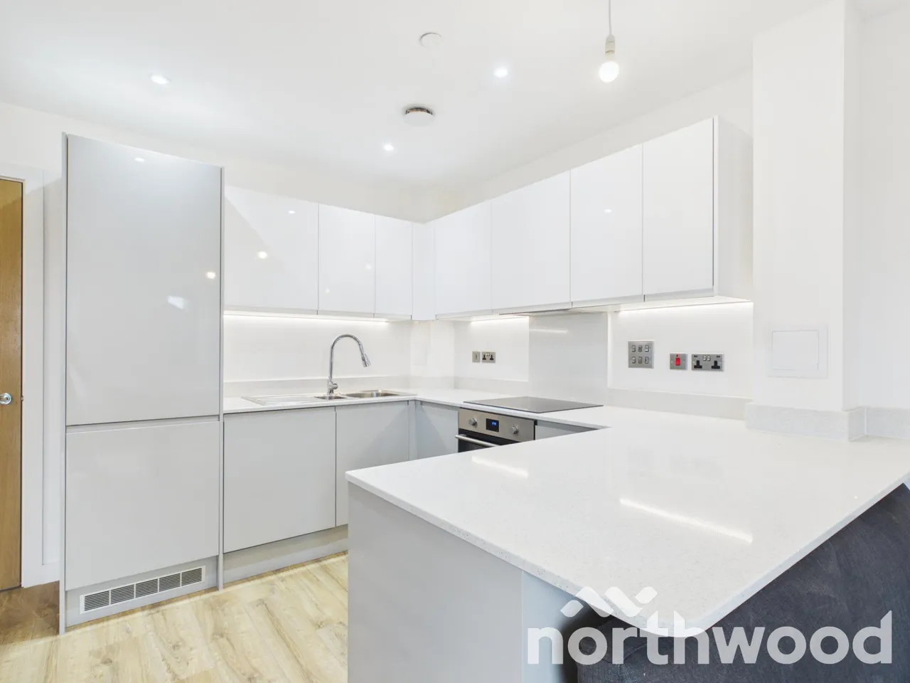 Victoria Road, Ashford, TN23, photo 3
