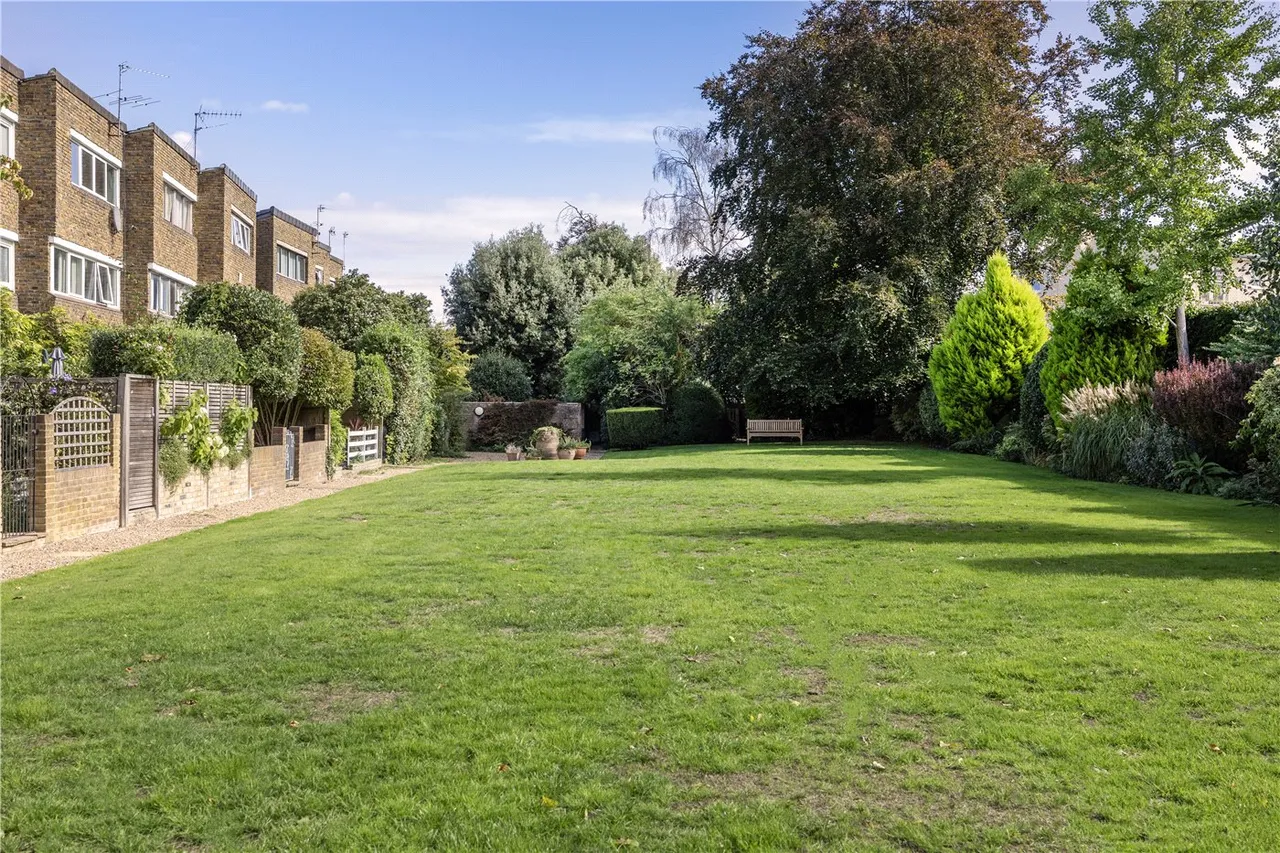 Kingslawn Close, London, SW15, photo 5