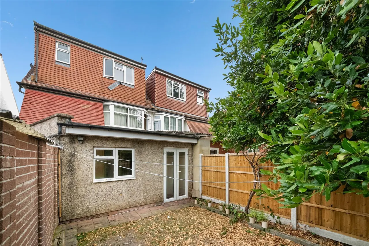 Lyncroft Gardens, Hounslow, photo 16
