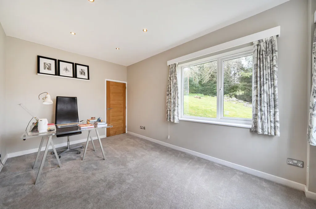 Hartley Hill, Purley CR8 4EL, photo 8
