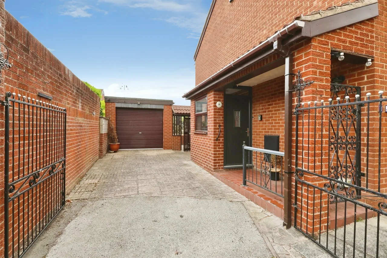 Thornhill Road, Harworth, Doncaster, photo 4