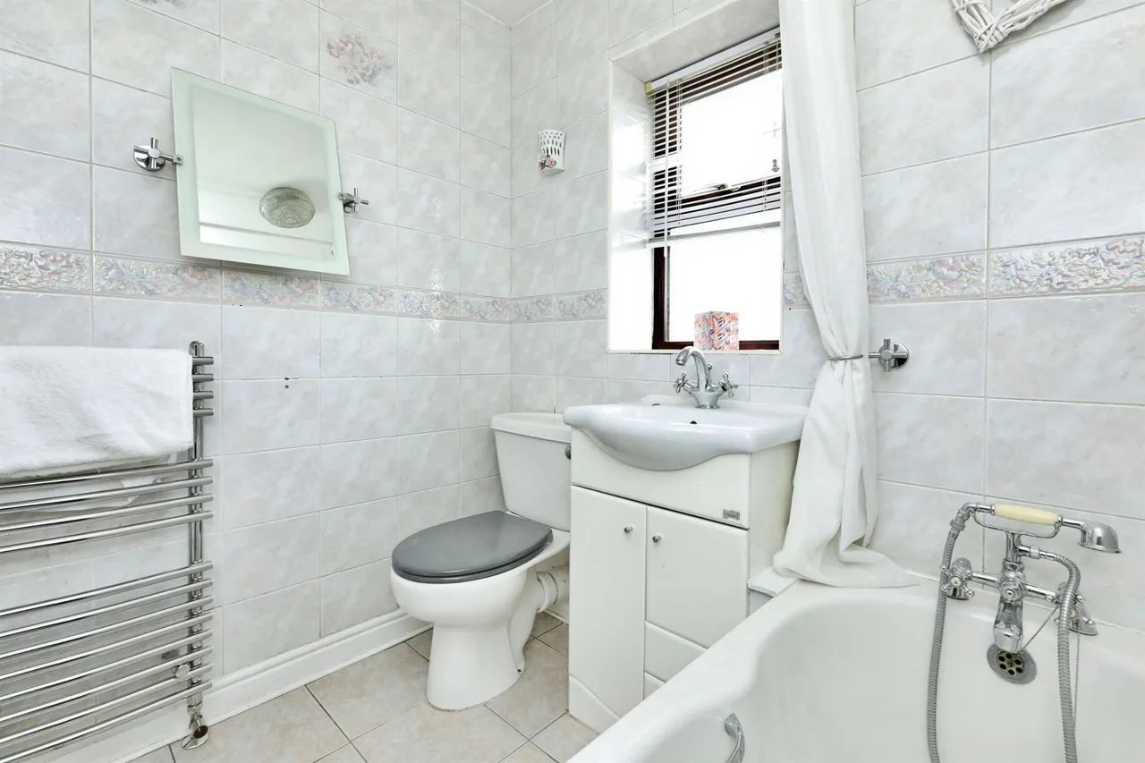 Thornhill Road, Harworth, Doncaster, photo 10