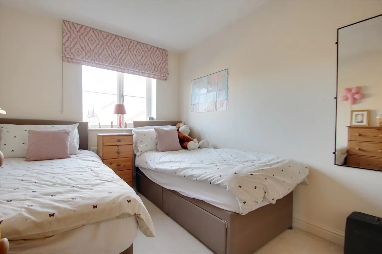 Glebeside Close, Worthing, photo 10