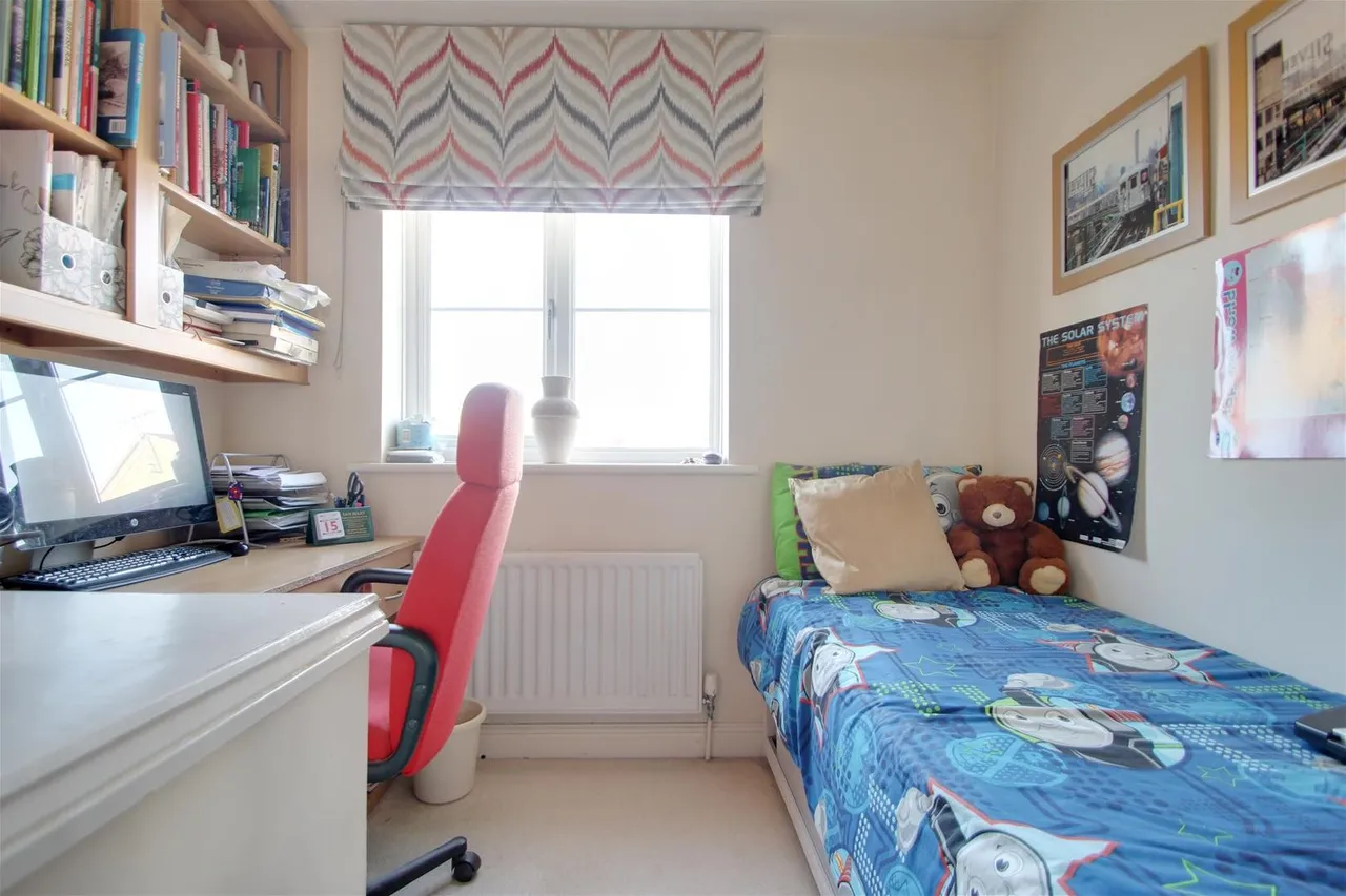 Glebeside Close, Worthing, photo 14