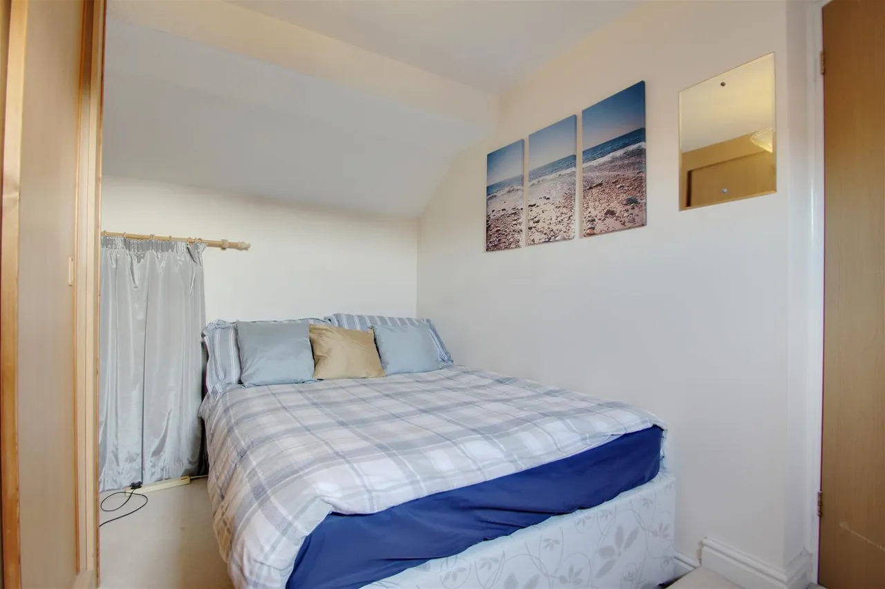 Glebeside Close, Worthing, photo 17