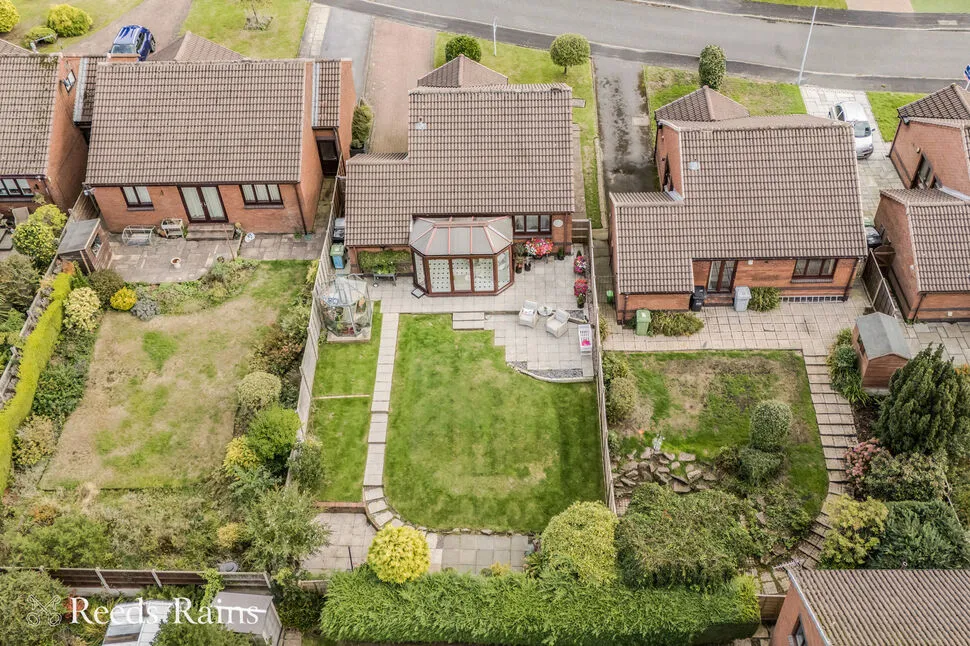 Harvest Road, Tytherington, Cheshire, SK10, photo 2