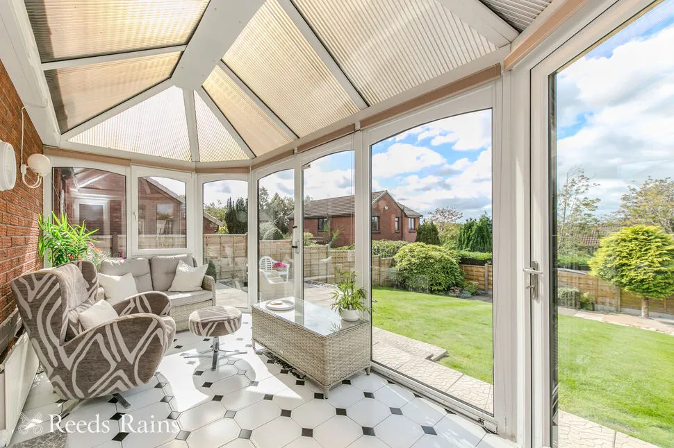 Harvest Road, Tytherington, Cheshire, SK10, photo 7