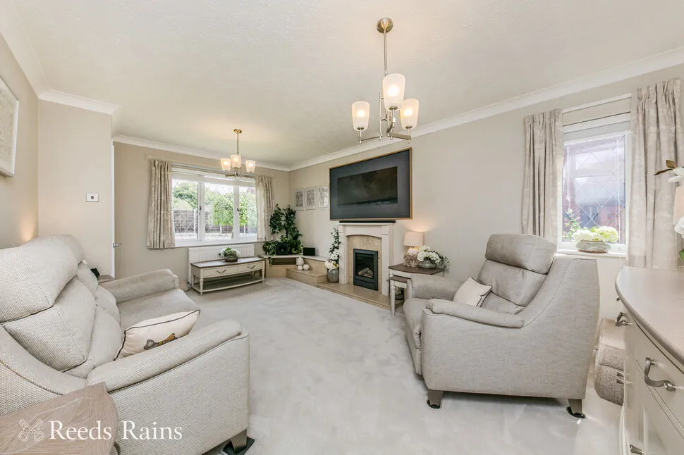 Harvest Road, Tytherington, Cheshire, SK10, photo 3
