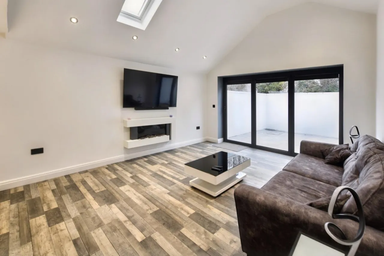 Hengrove Avenue, Bristol, photo 5