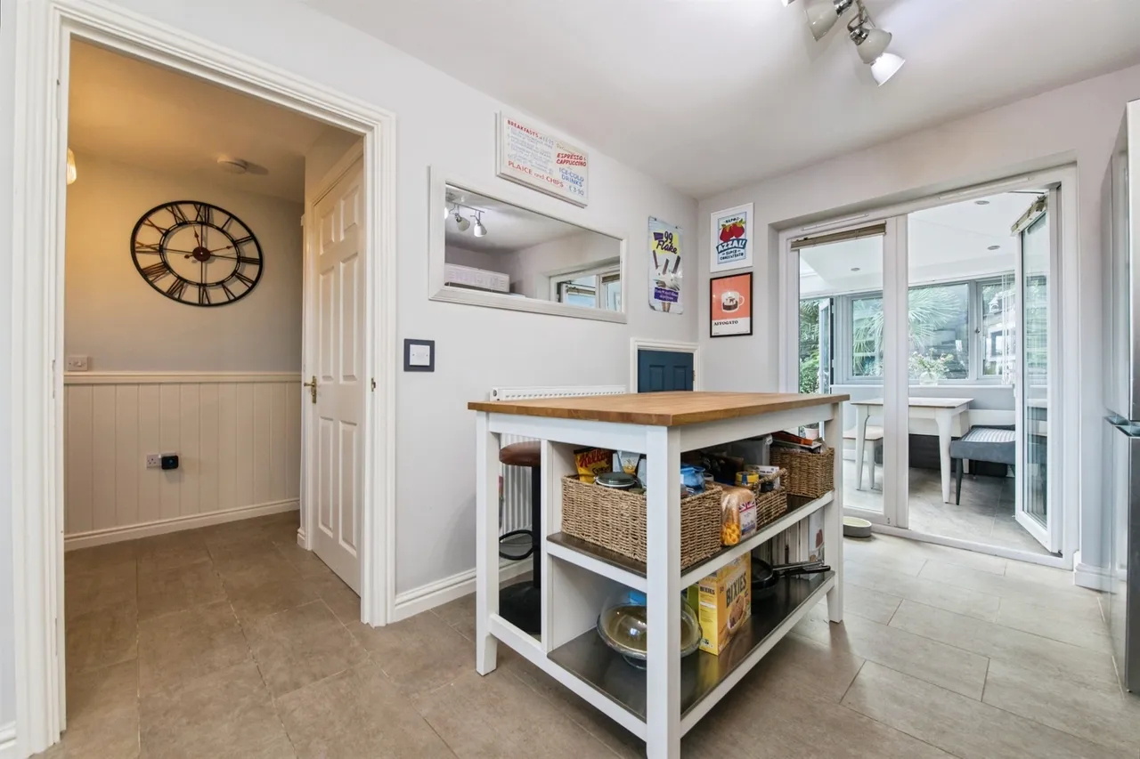 Flax Meadow Lane, Axminster, EX13, photo 5