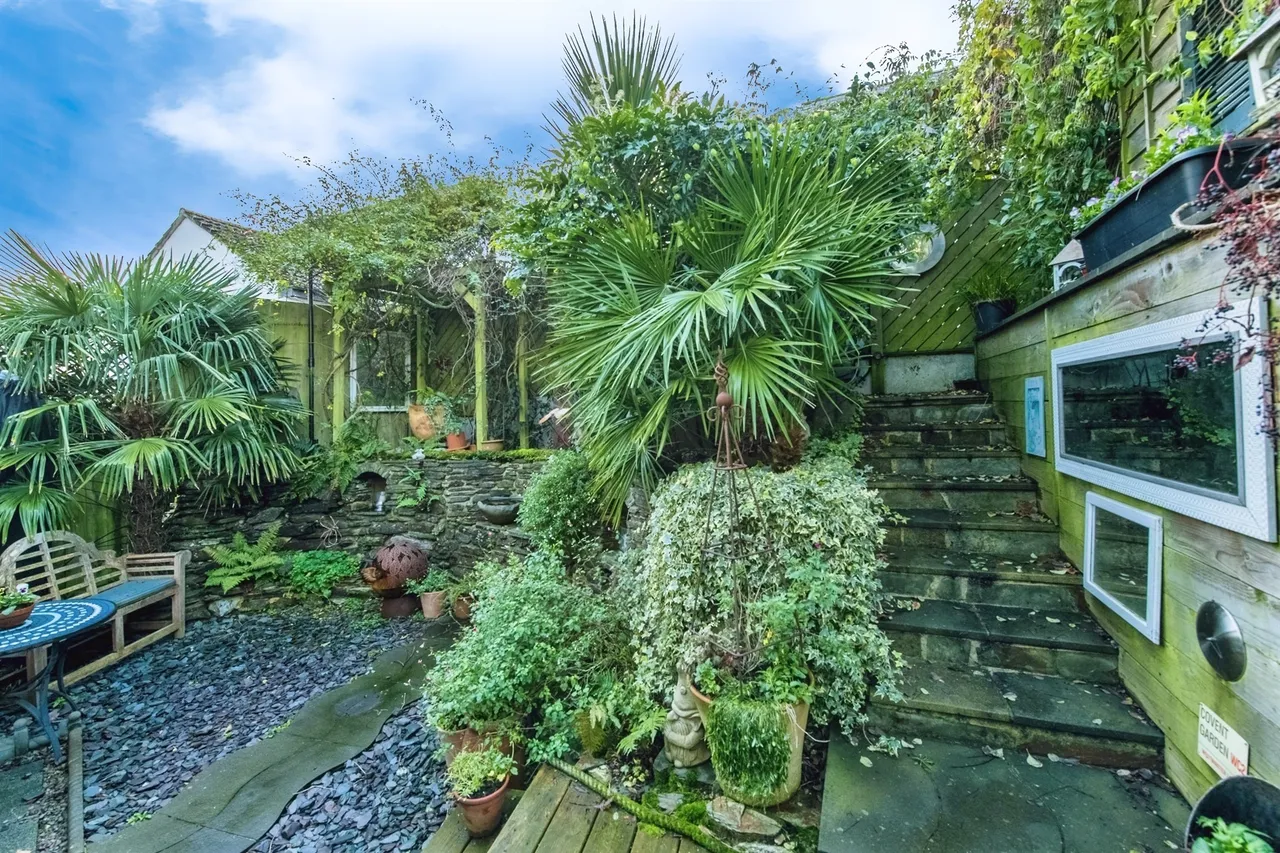 Flax Meadow Lane, Axminster, EX13, photo 18