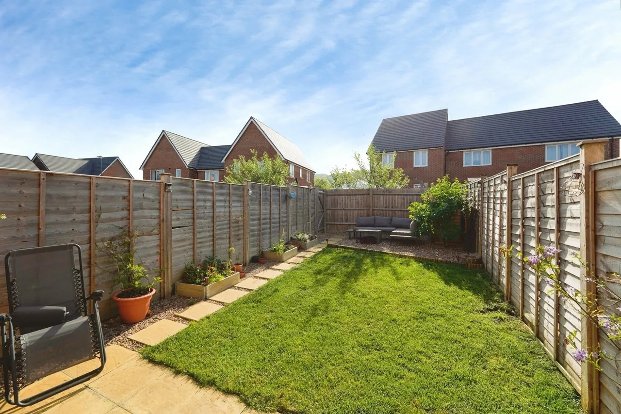Poppy Drive, Cheltenham, GL52, photo 9