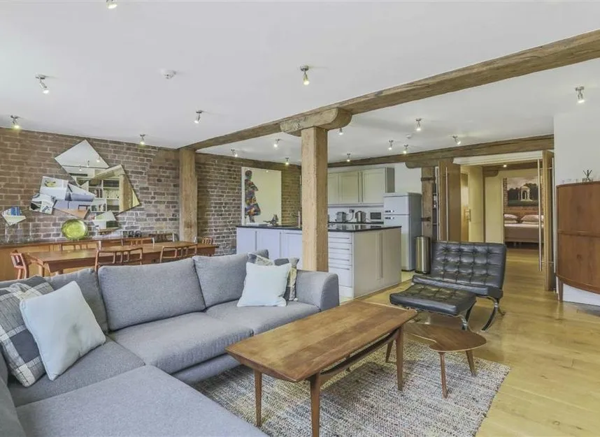 2 bed flat to rent — Clink Street, London Bridge, SE1