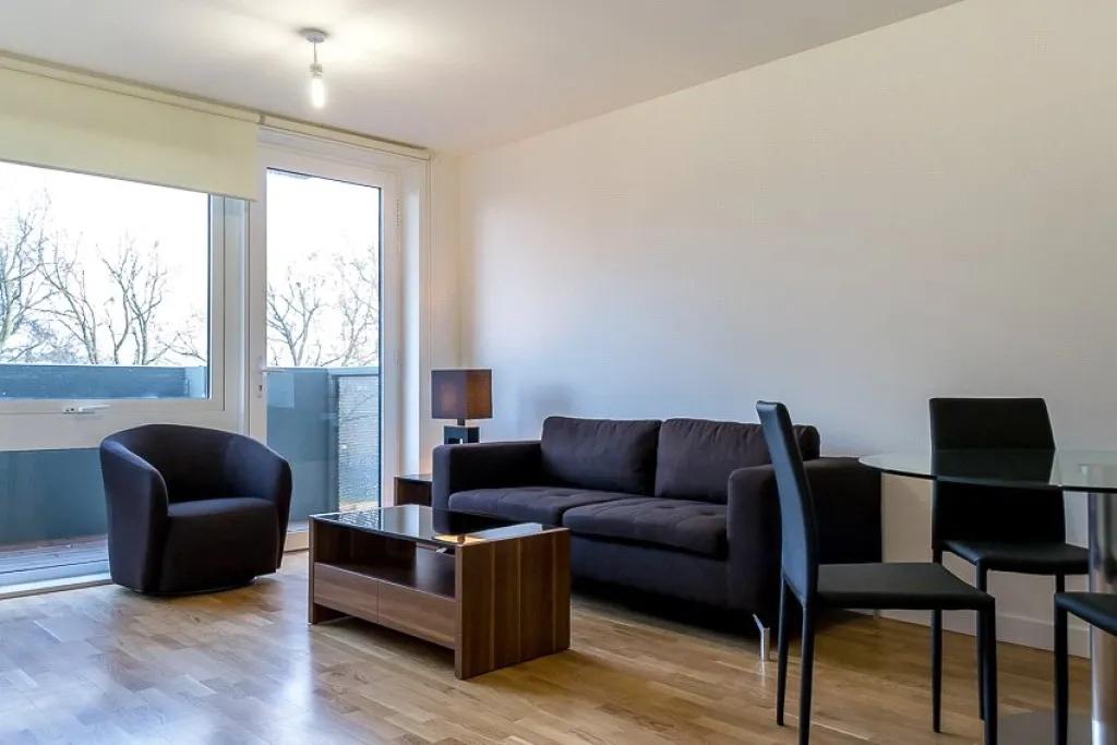 2 bed flat to rent, Killick Way, Whitechapel, E1