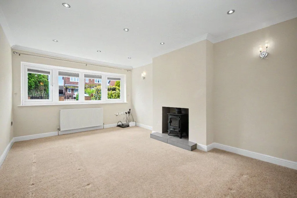 South Lane, Netherton, WF4, photo 4
