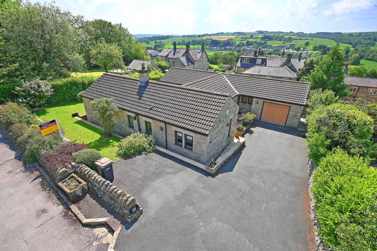 4 bed house for sale, Cairn House, Summerbridge, HG3