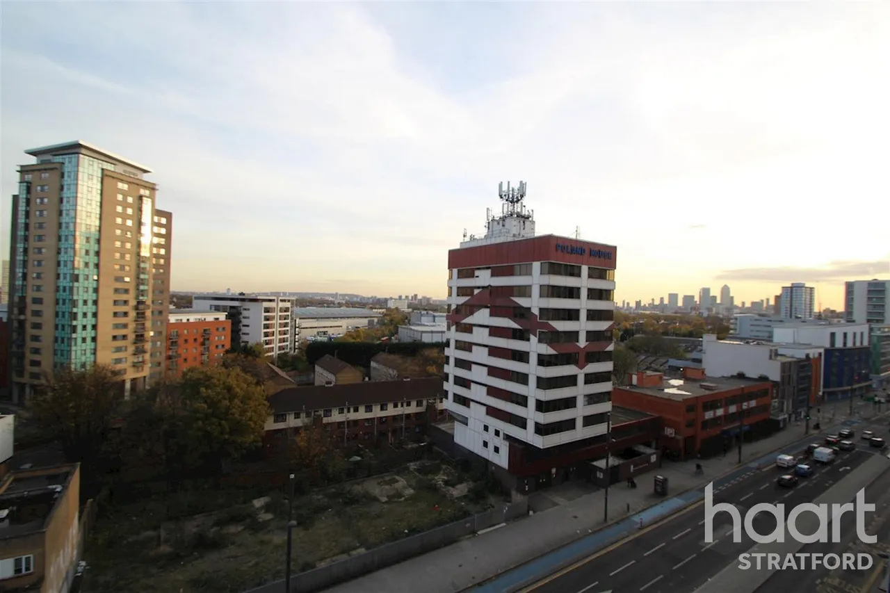 Stratford High Street, E15, photo 11