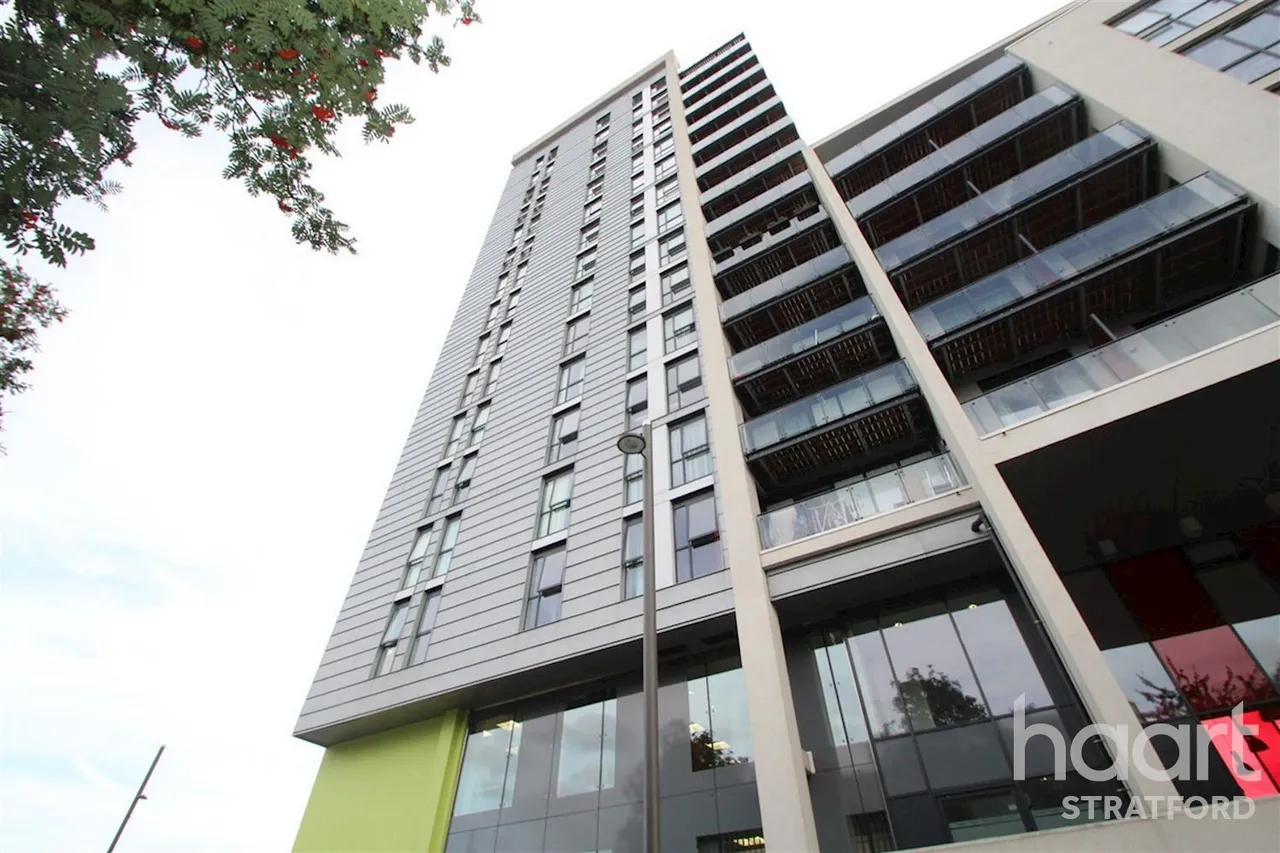 Stratford High Street, E15, photo 13