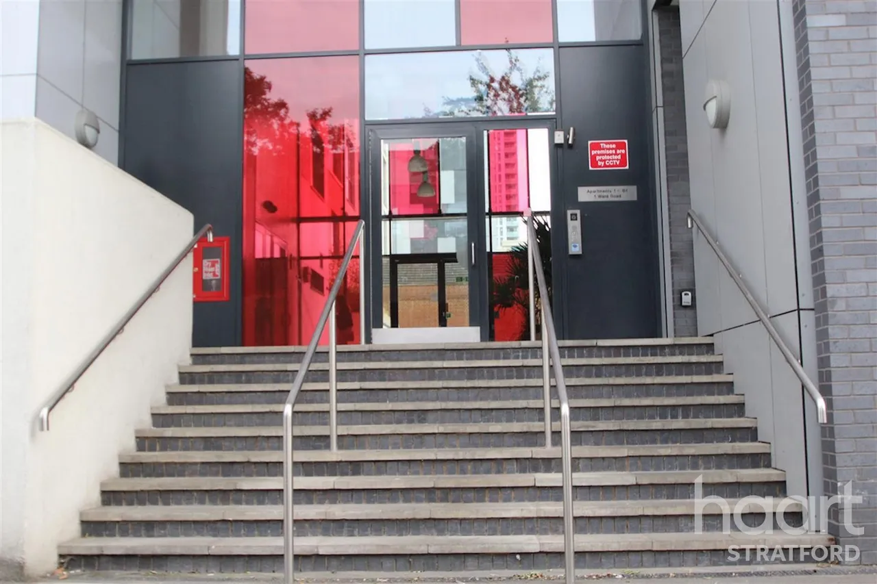 Stratford High Street, E15, photo 14