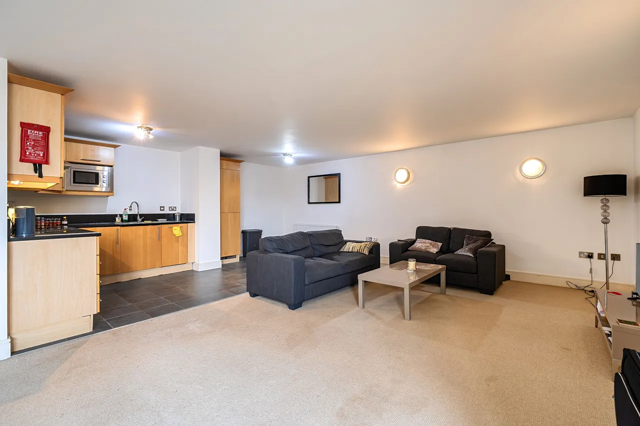 84 Gainsborough House, Cassilis Road, London, photo 9