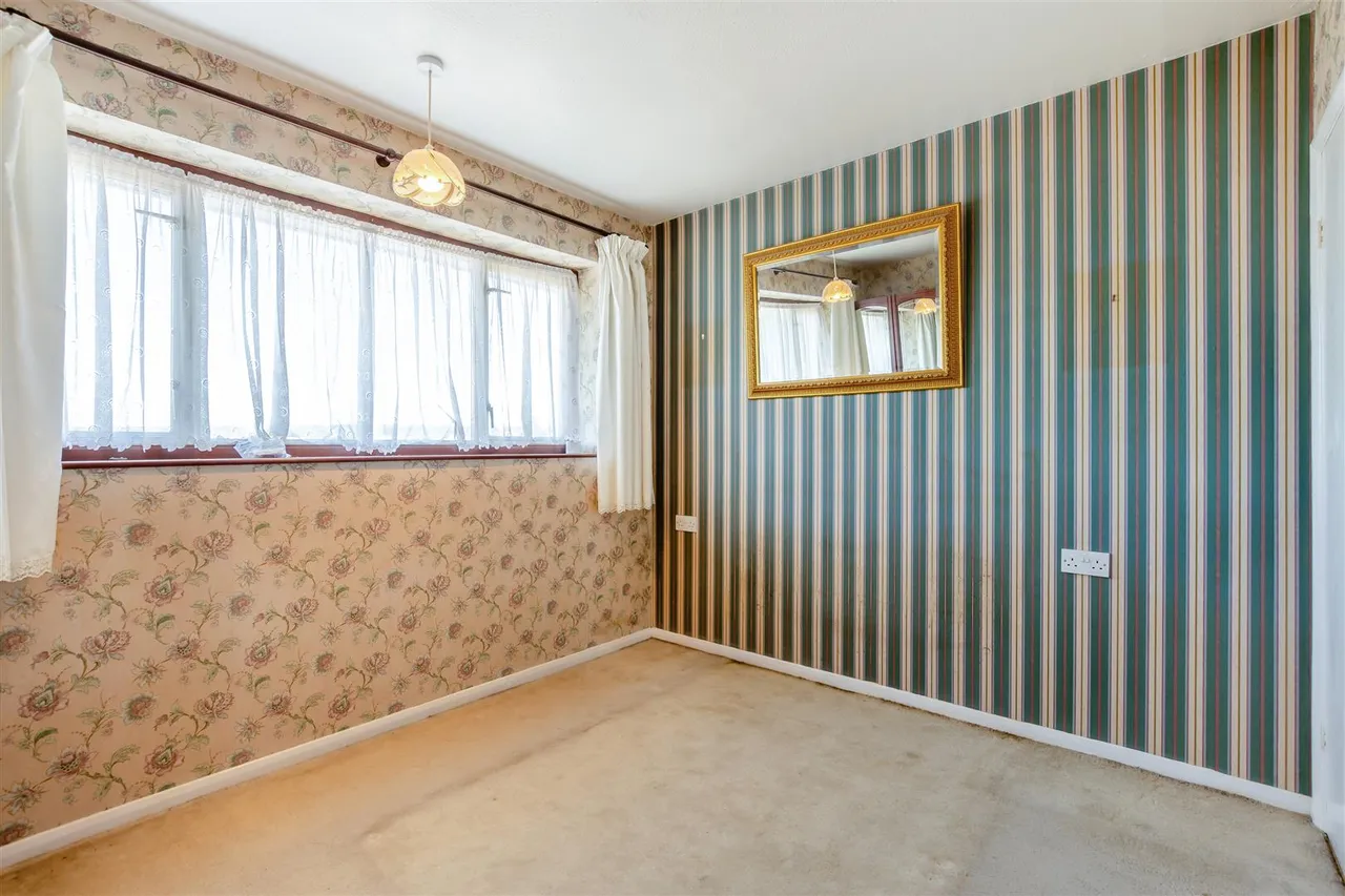 Plover Road, Larkfield, photo 10