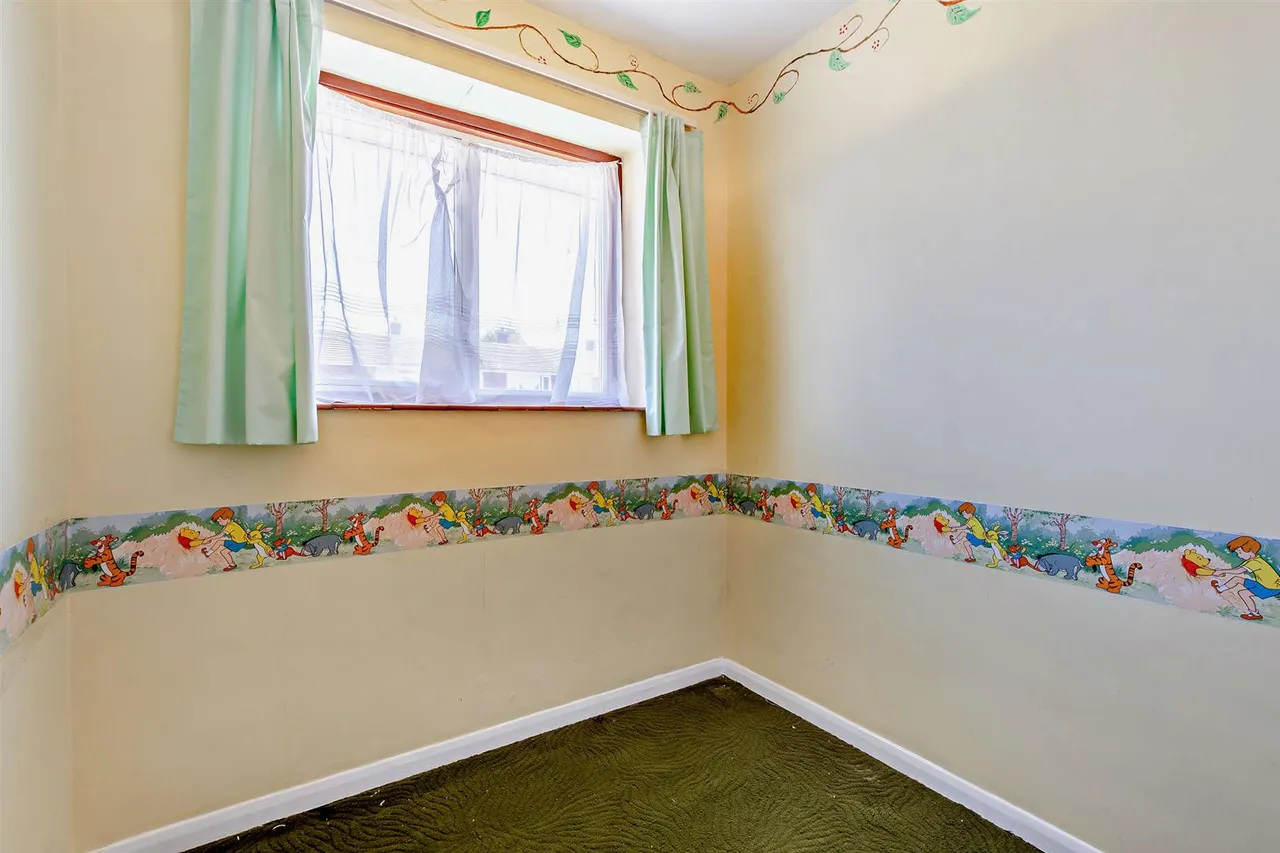Plover Road, Larkfield, photo 13