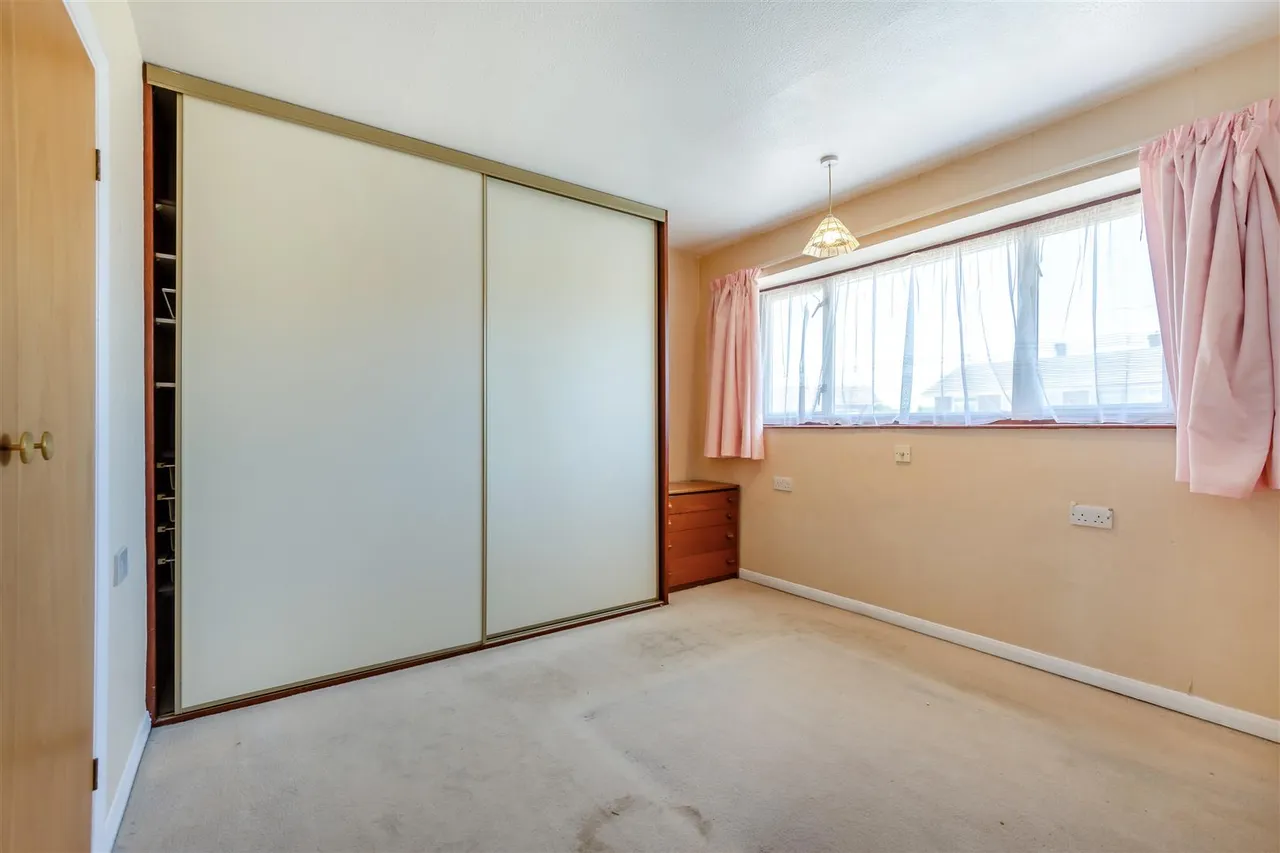 Plover Road, Larkfield, photo 12