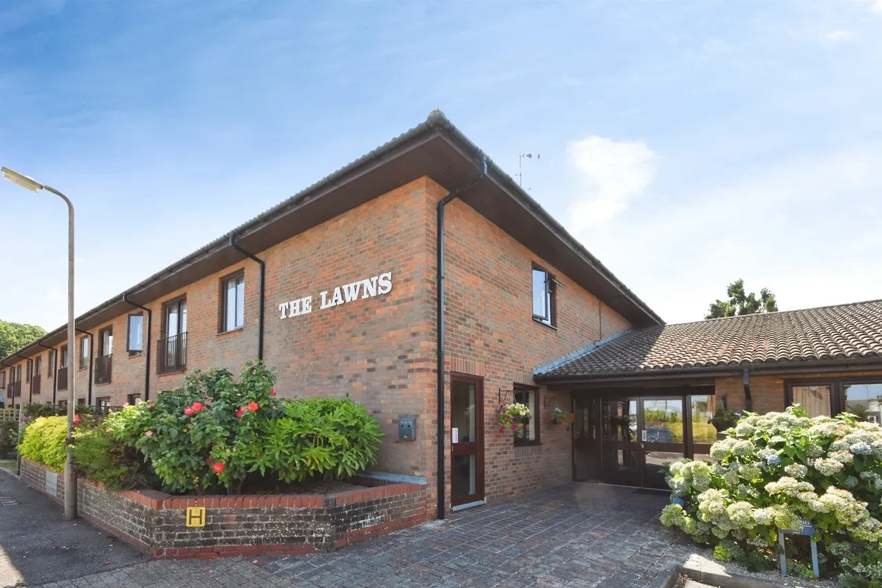 2 bed retirement property for sale, Uplands Road, Warley, CM14