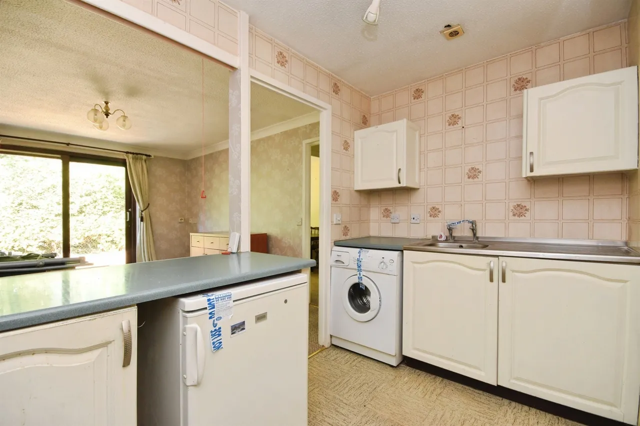 Uplands Road, Warley, CM14, photo 7