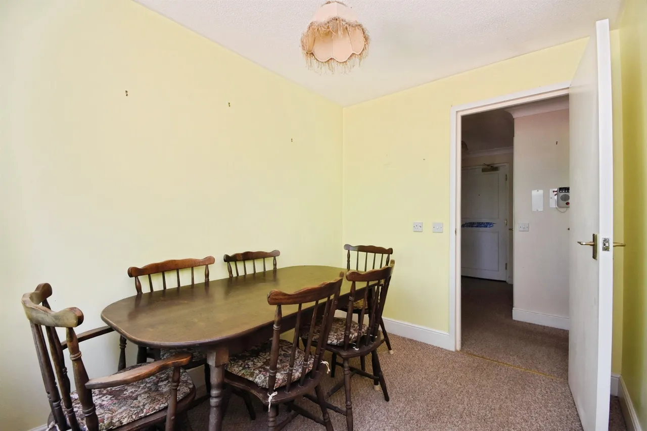 Uplands Road, Warley, CM14, photo 5